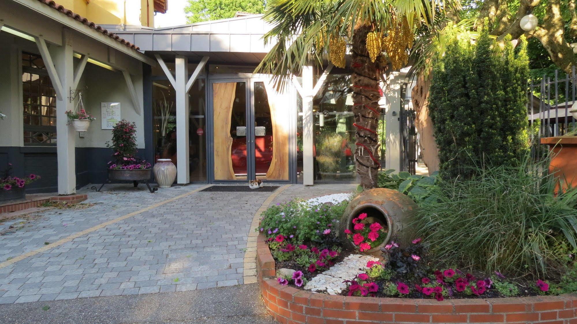 Logis Hotel Restaurant Chez Nous Sainte-Croix  Dış mekan fotoğraf